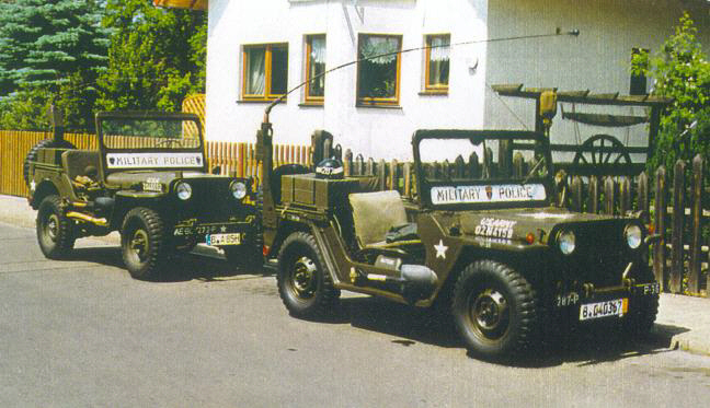 Willys M38, Bauj. 51 - Ford Mutt M151 A1, Bauj. 67